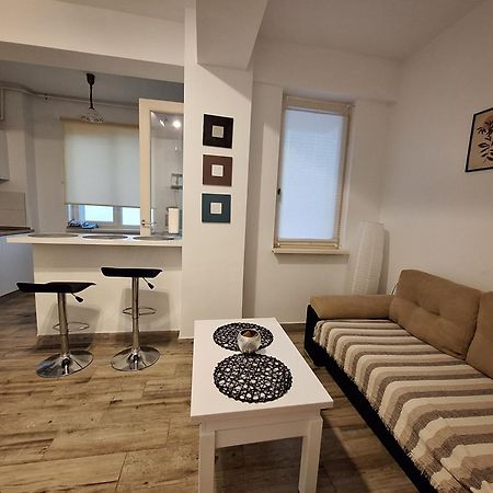Moni Apartment Năvodari Buitenkant foto
