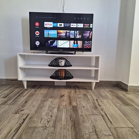 Moni Apartment Năvodari Buitenkant foto